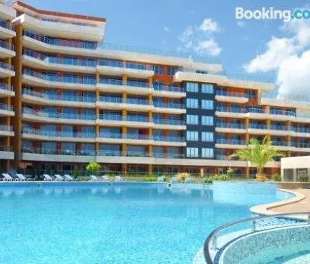 Vp Peter House, Sunny Apartmanhotel 4*